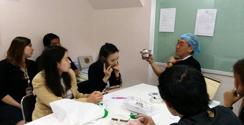 คณะแพทย์ศาสตร์ศิริราช พยาบาล มหาวิทยาลัยมหิดล โรงพยาบาล ศิริราช ปิยมหาราชการุณย์ ให้เกียรติเข้าเยี่ยมชม Patina Dent Lab.